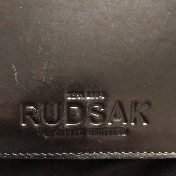 Passport case - Picture 2 of 11